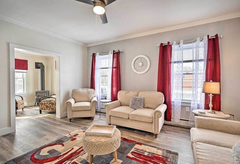 Dog Friendly Downtown Auburn Vacation Rental!