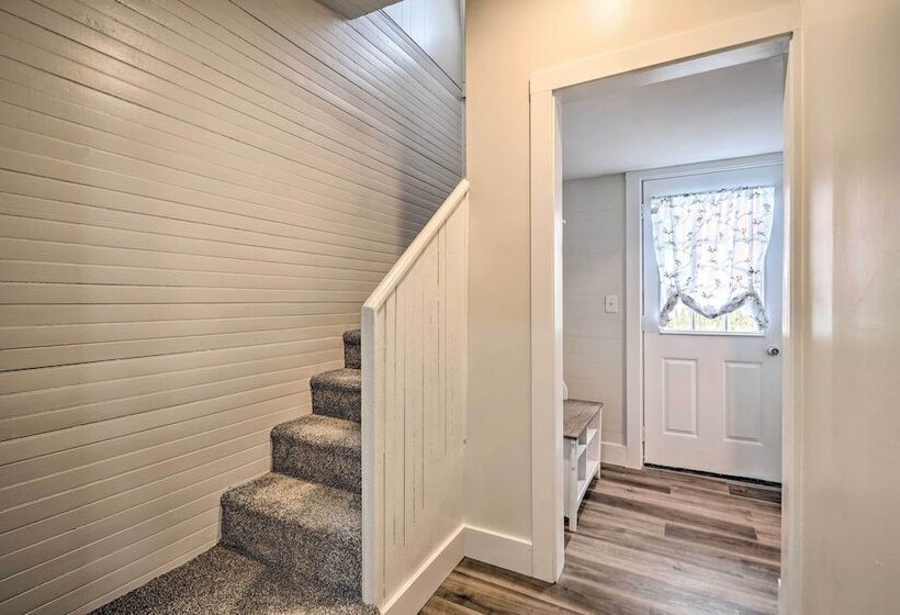 Dog Friendly Downtown Auburn Vacation Rental!