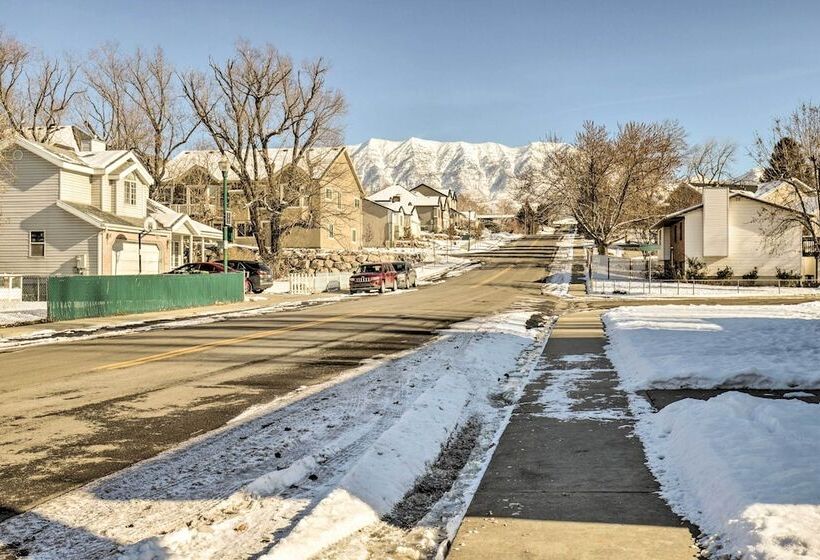 Family Friendly Orem Home Near Uvu & Byu!