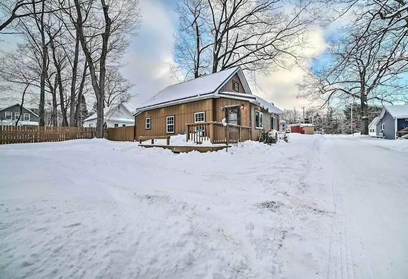 Gaylord Cottage, Walk To Lake Otsego Beaches!