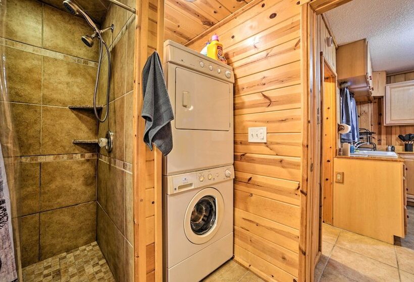 Gaylord Cottage, Walk To Lake Otsego Beaches!