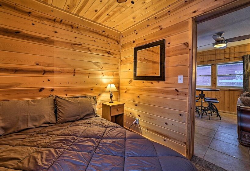 Gaylord Cottage, Walk To Lake Otsego Beaches!