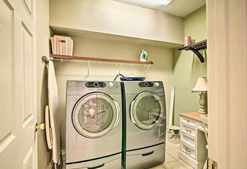 Home W/ Patio, Mins To Seaworld+lackland Afb!