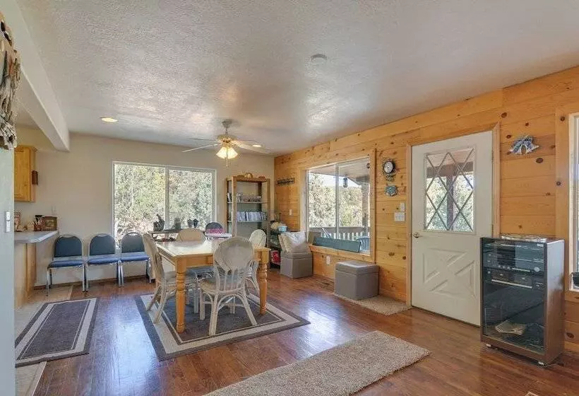 Alton Cabin W/ Deck ~ 2 Mi To Dixie Nat L Forest!