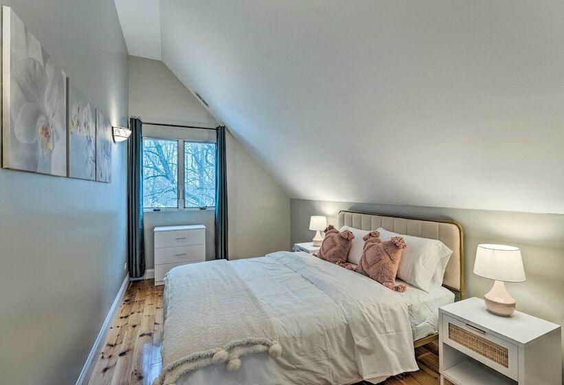 Lakefront Genoa City Home W/ Private Beach