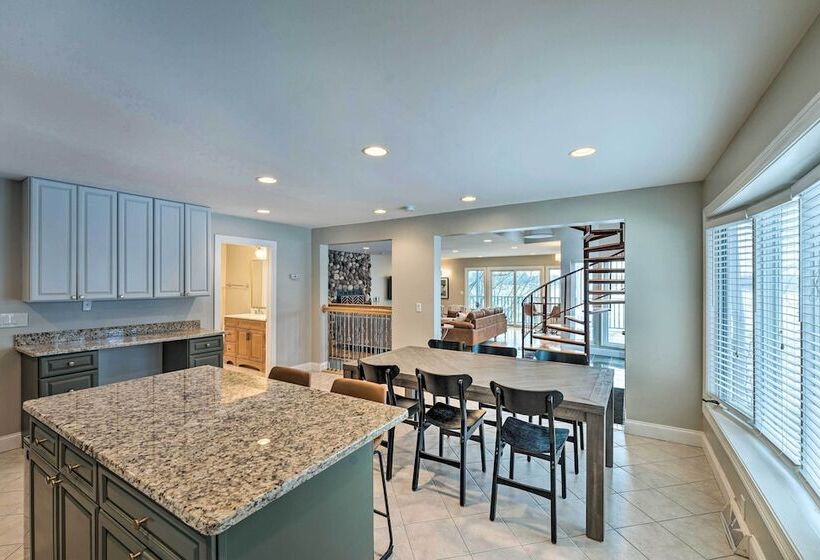 Lakefront Genoa City Home W/ Private Beach