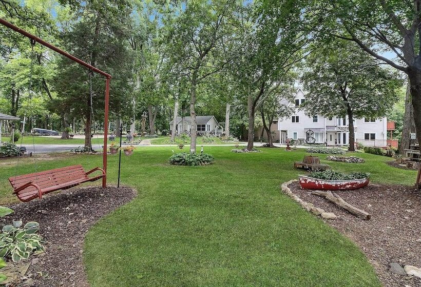 Lakefront Genoa City Home W/ Private Beach