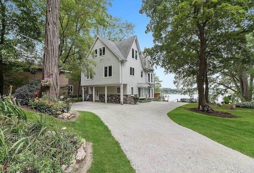 Lakefront Genoa City Home W/ Private Beach