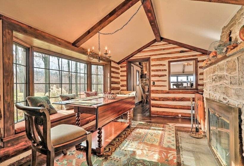 Macungie Cabin W/ Fireplace Near Bear Creek Skiing