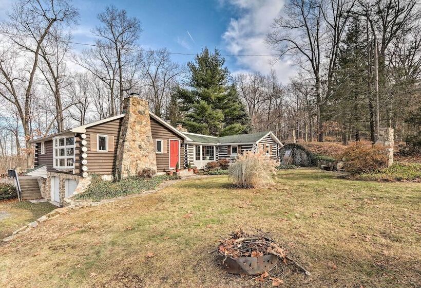 Macungie Cabin W/ Fireplace Near Bear Creek Skiing