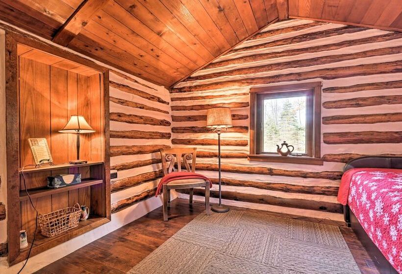 Macungie Cabin W/ Fireplace Near Bear Creek Skiing