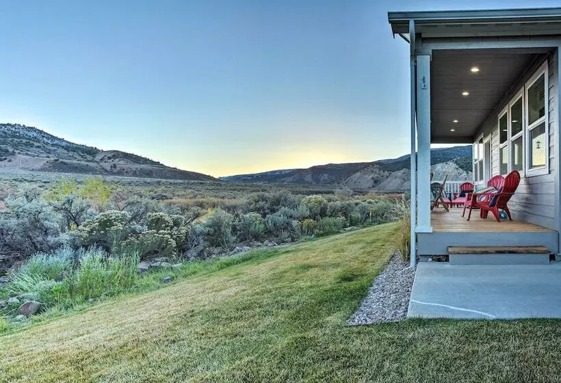 Magnificent Gypsum Retreat On The Colorado River!