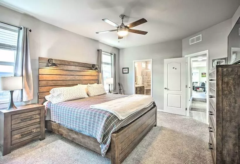 Magnificent Gypsum Retreat On The Colorado River!