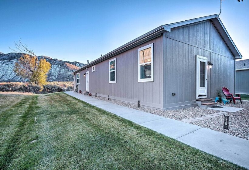 Magnificent Gypsum Retreat On The Colorado River!