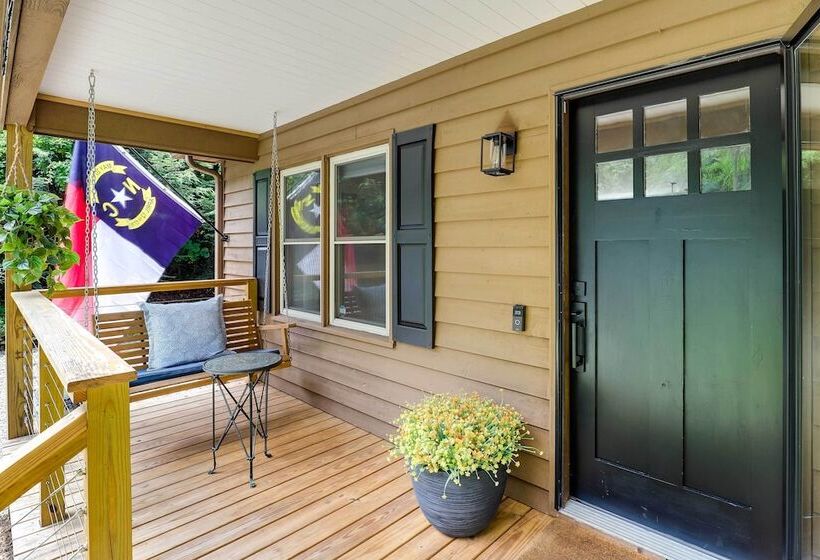 Modern Home W/ Hot Tub & Deck In Asheville!