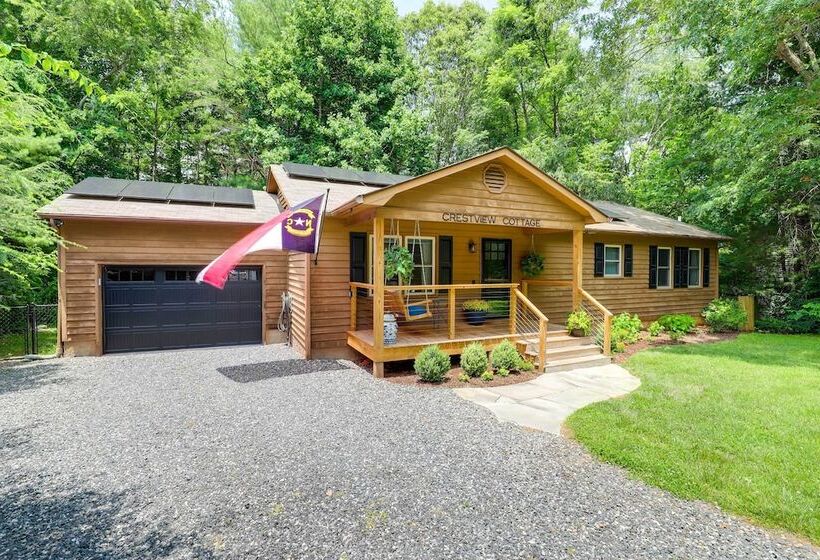 Modern Home W/ Hot Tub & Deck In Asheville!
