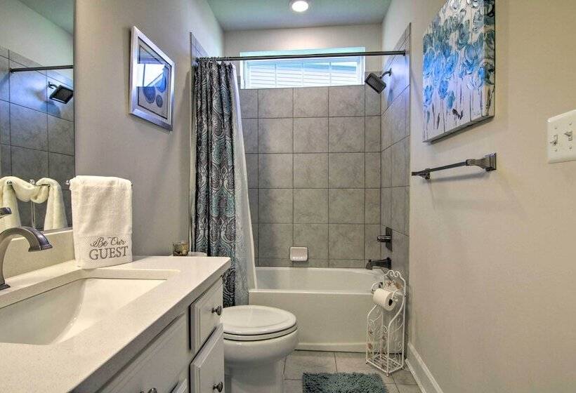 Modern Lewes Home W/ Deck, Grill + Pond View!