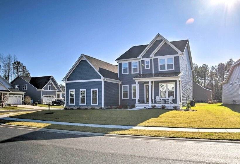 Modern Lewes Home W/ Deck, Grill + Pond View!