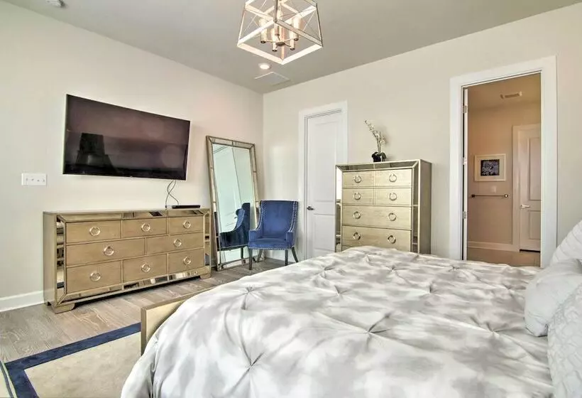 Modern Lewes Home W/ Deck, Grill + Pond View!