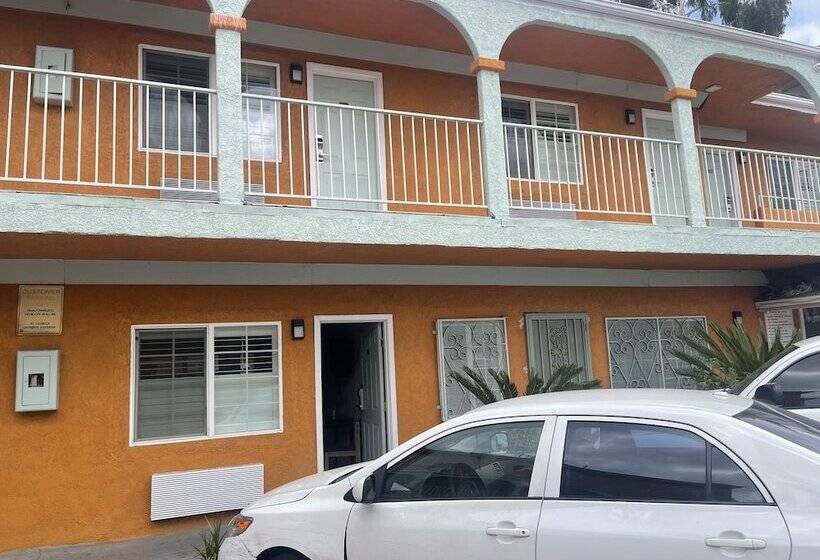 מוטל Economy Inn