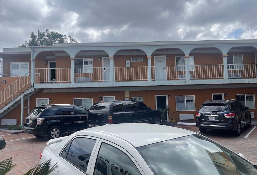 מוטל Economy Inn