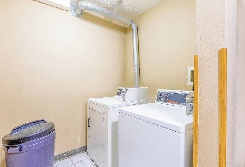 فندق على الطريق Super Sleep Inn