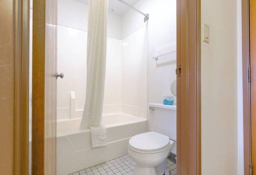 فندق على الطريق Super Sleep Inn