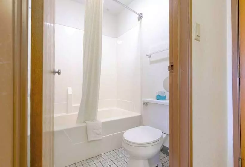 Motelli Super Sleep Inn