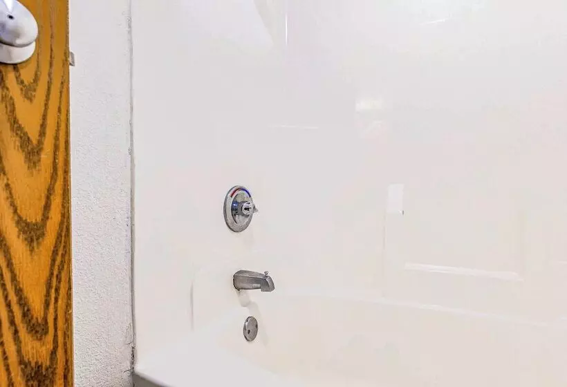 Motelli Super Sleep Inn