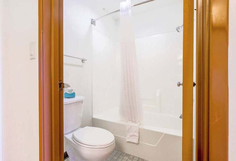 فندق على الطريق Super Sleep Inn