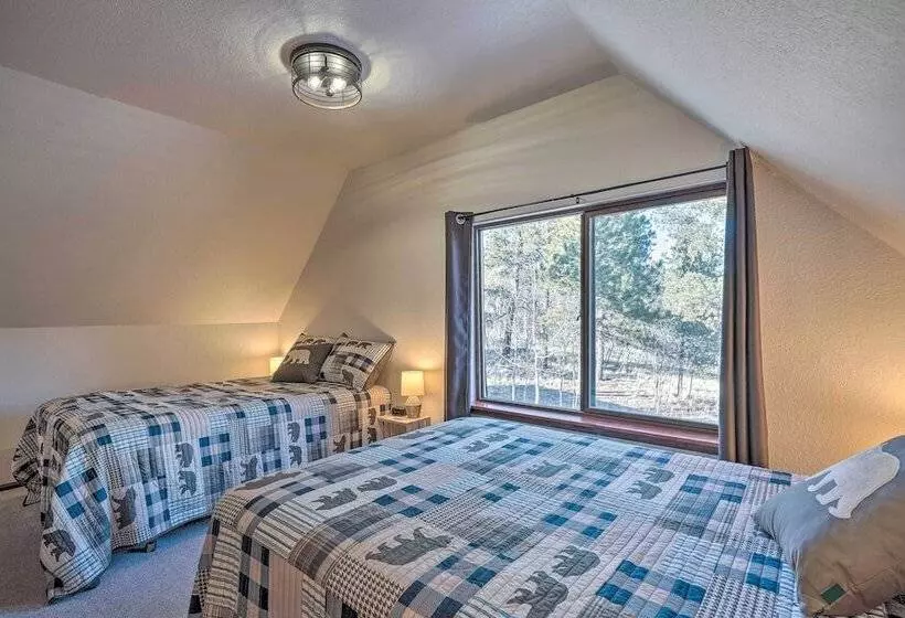 Divide Cabin In The Heart Of Colorful Colorado!