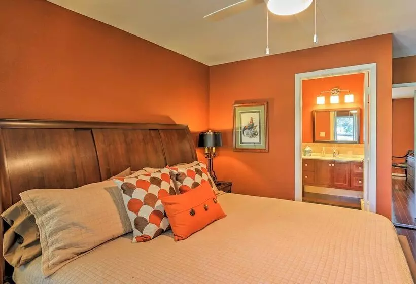 Pottsboro Home On 2 Acres W/ Hot Tub, Near Marina!