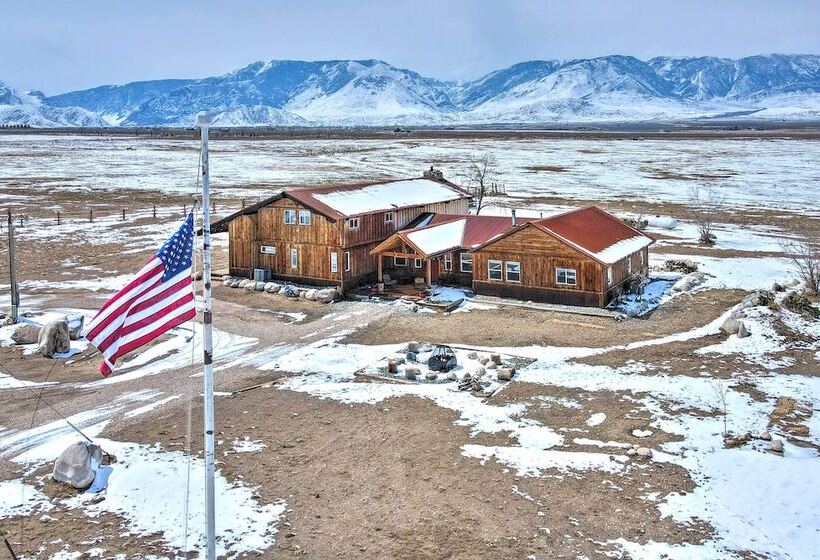 Private Powell Ranch Cabin W/ Mountain Views!