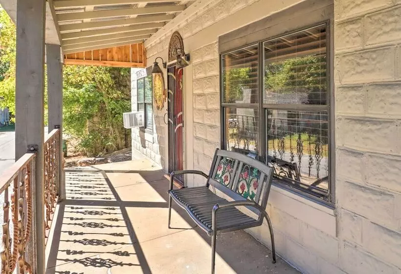 Quiet, Historic Manor: Located In Ghost Town!