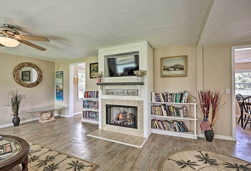 Quiet Pomona Park Rural Home Near St Johns River!