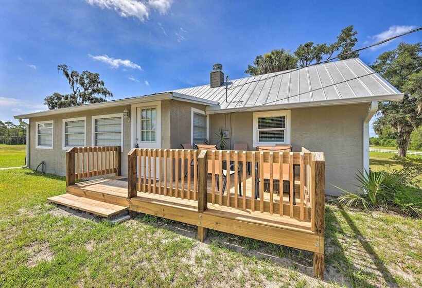 Quiet Pomona Park Rural Home Near St Johns River!