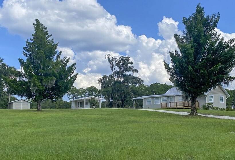 Quiet Pomona Park Rural Home Near St Johns River!