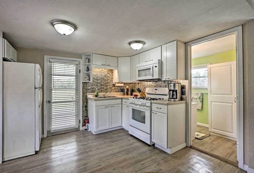 Quiet Pomona Park Rural Home Near St Johns River!