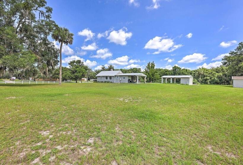 Quiet Pomona Park Rural Home Near St Johns River!