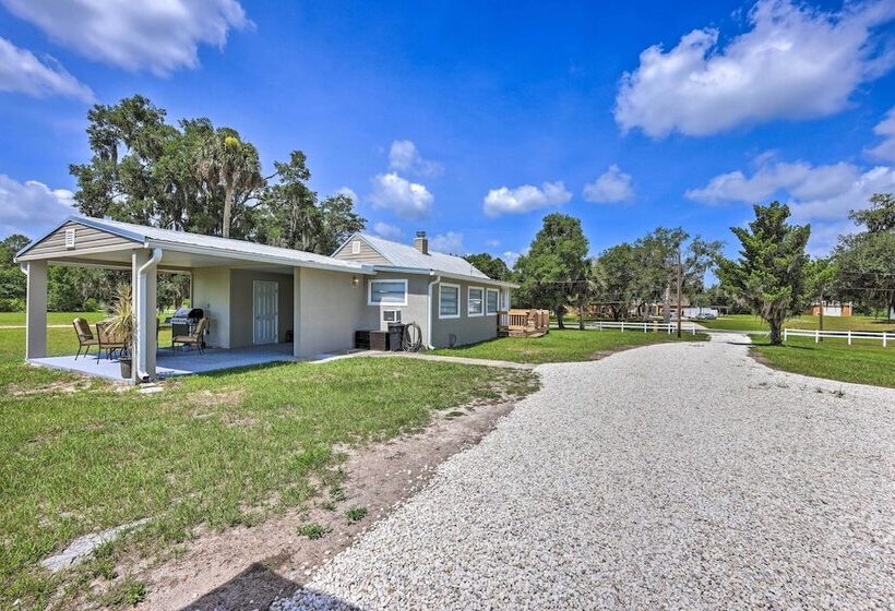 Quiet Pomona Park Rural Home Near St Johns River!