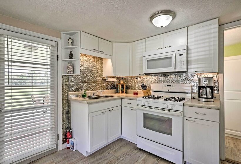 Quiet Pomona Park Rural Home Near St Johns River!