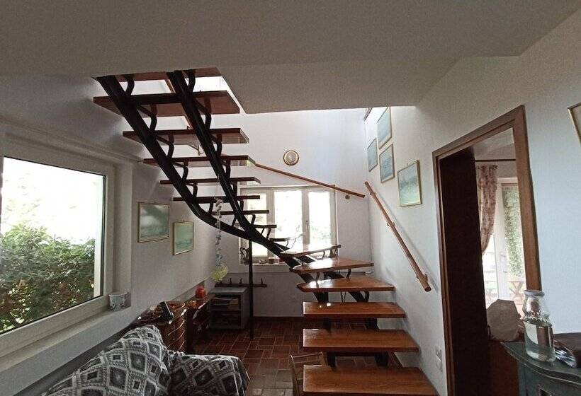 Residència Beautiful 2 Bed House In Saronida