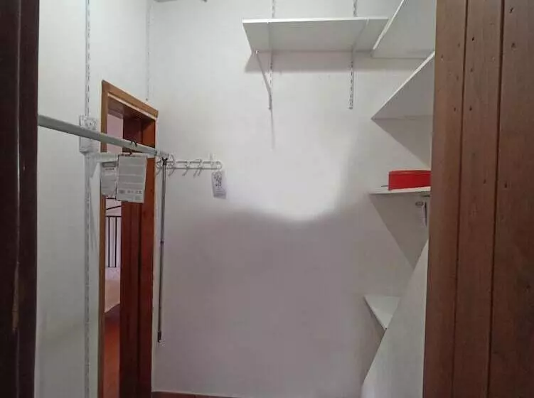 レジデンス Beautiful 2 Bed House In Saronida