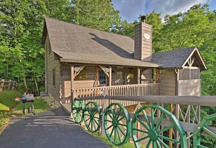 Return To Eden Cabin W/ Hot Tub: 4 Mi To Dollywood