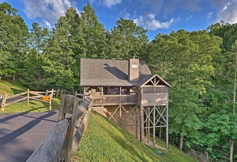 Return To Eden Cabin W/ Hot Tub: 4 Mi To Dollywood