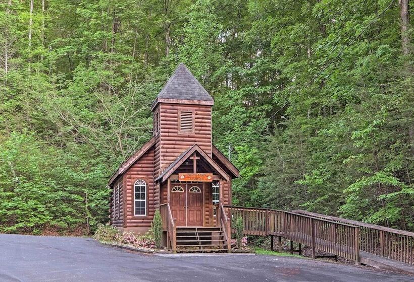 Return To Eden Cabin W/ Hot Tub: 4 Mi To Dollywood