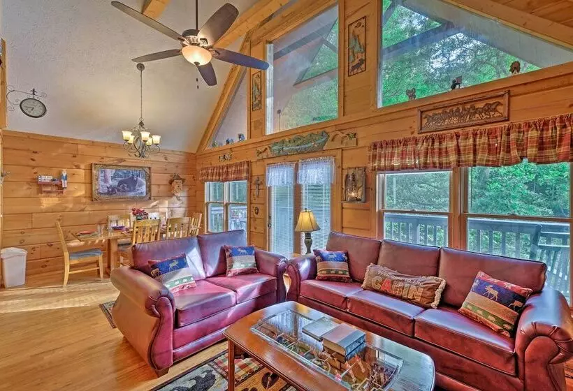 Return To Eden Cabin W/ Hot Tub: 4 Mi To Dollywood