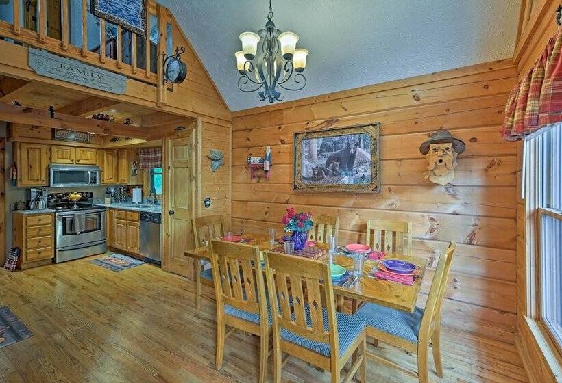 Return To Eden Cabin W/ Hot Tub: 4 Mi To Dollywood