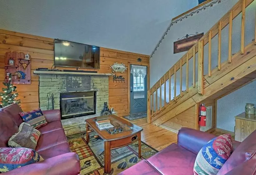 Return To Eden Cabin W/ Hot Tub: 4 Mi To Dollywood