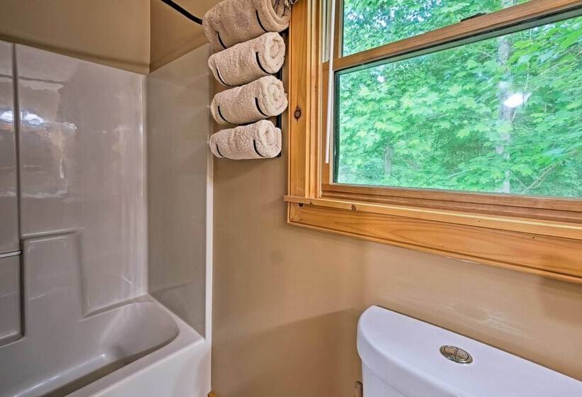 Return To Eden Cabin W/ Hot Tub: 4 Mi To Dollywood